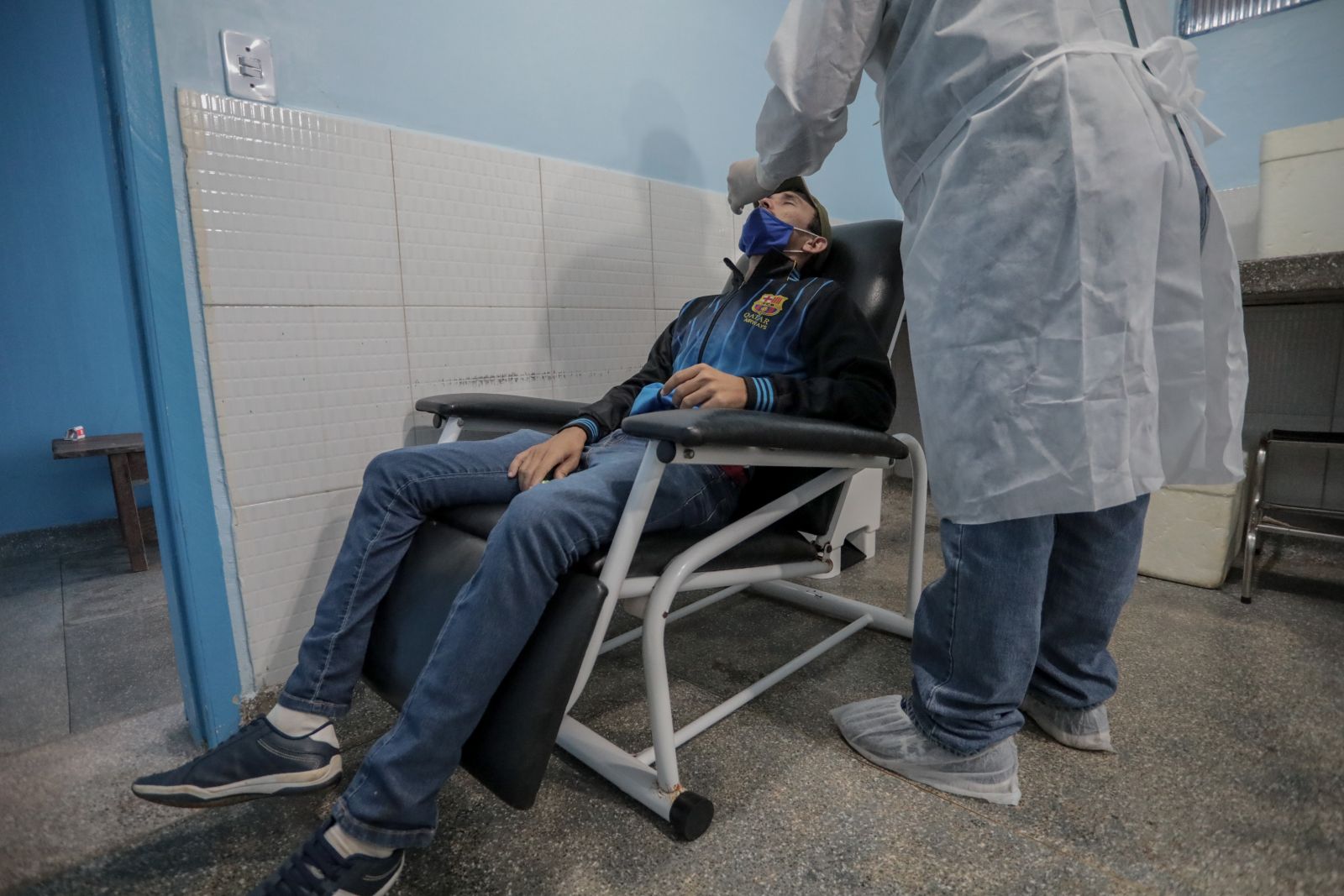 Se positivado, o paciente recebe notificação de isolamento e outras informações